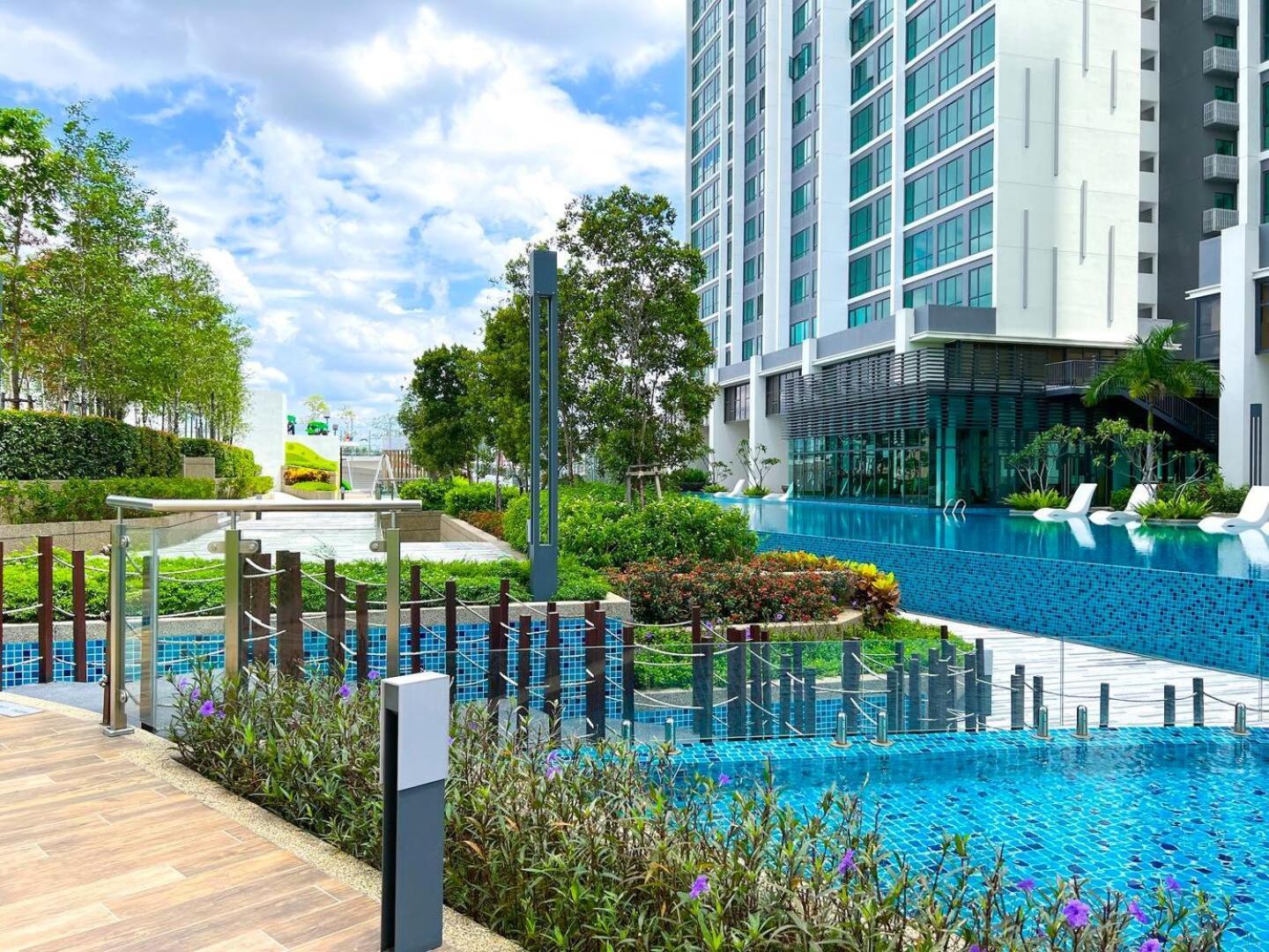 Greenfield Bandar Sunway * Kuala Lumpur